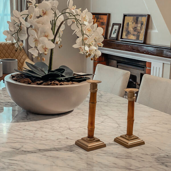 R77 Porta Velas