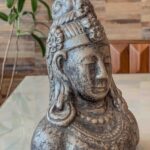 Escultura Piramitha Head