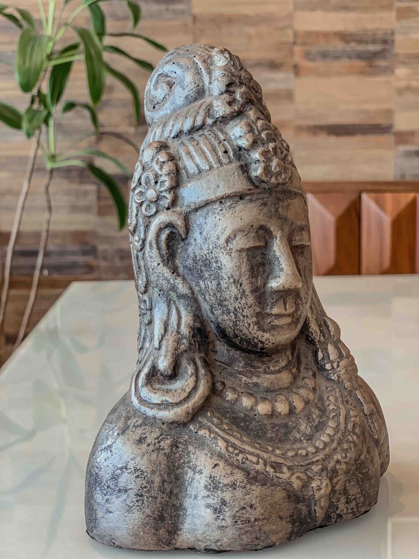 Escultura Piramitha Head