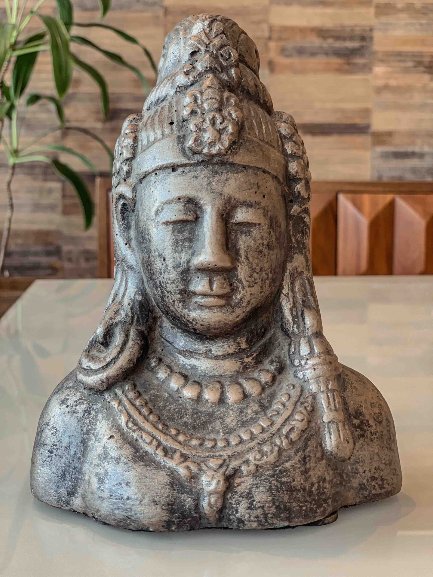 Escultura Piramitha Head