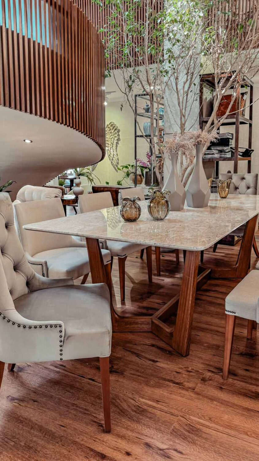 mesa comedor traventino