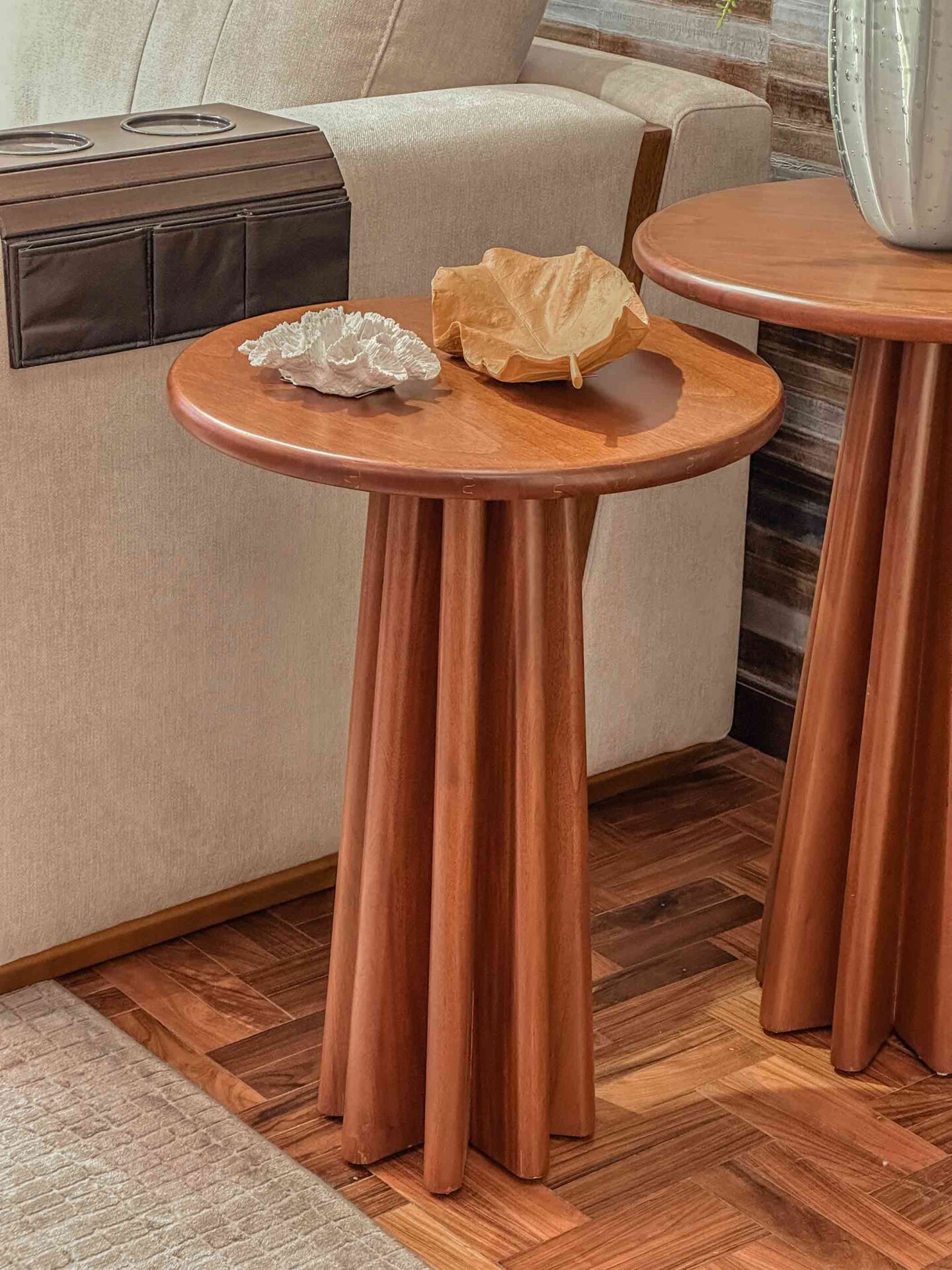 mesa lateral zoe